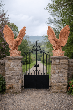 Preview: Aquila Grande – majestätischer Adler aus Impruneta-Terrakotta